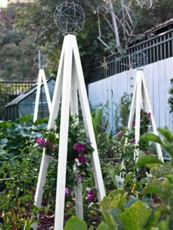 Akoris Garden Tuteur Jr. 17 Akoris Garden Tuteur Jr. -Garden Care Store 8600517 03V tif 1